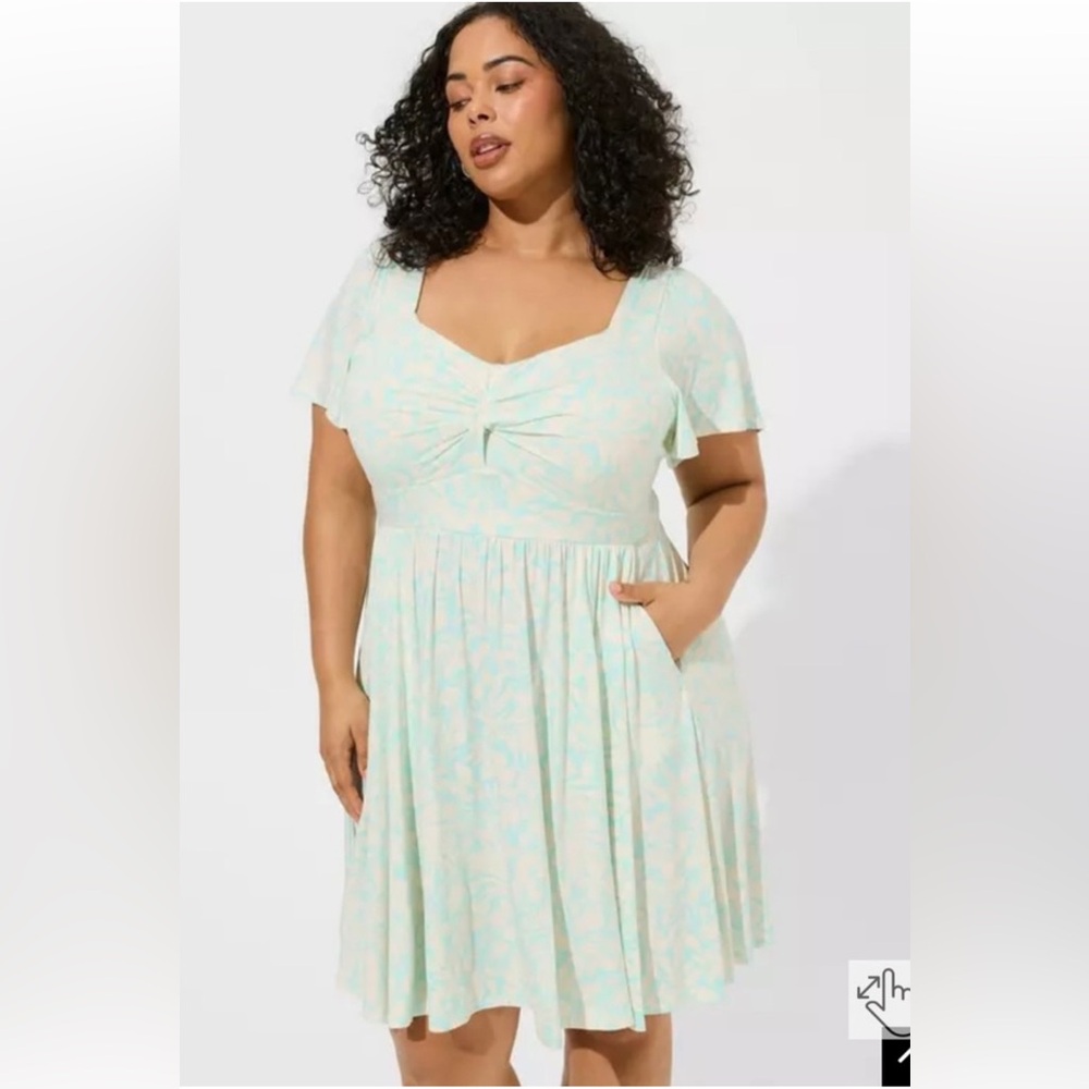 Torrid Super Soft Knit Midi Flutter Sleeve skater dress Size 2 (18/20)